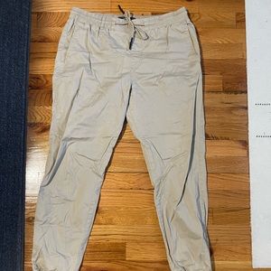 Forever 21 men’s joggers